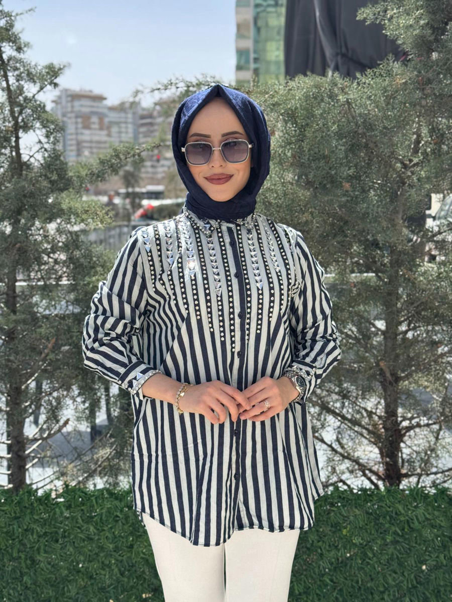 İNCE ÇİZGİ DETAY GÖMLEK resmi