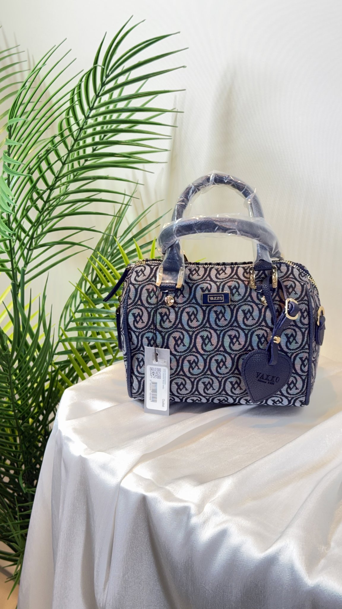 İTHAL 22 CM A KALİTE ÇANTA TAŞLANMIŞ LACİVERT resmi