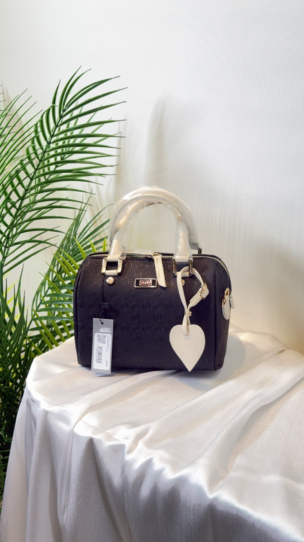 İTHAL 22 CM A KALİTE ÇANTA  SİYAH / KREM resmi